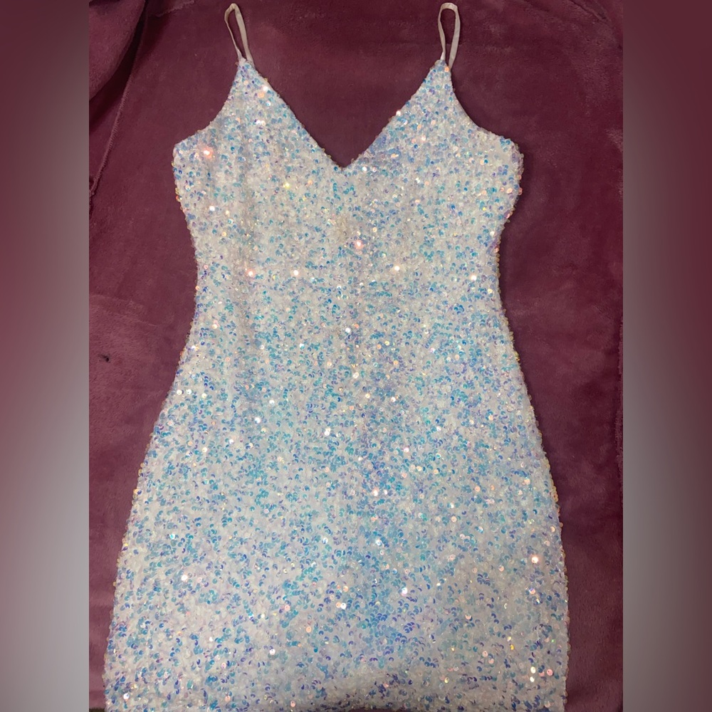 Size L - Windsor - Kathy Iridescent Sequin Mini Dress